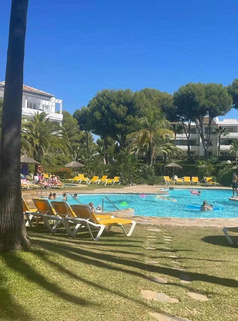 Precioso estudio en zona residencial Miraflores Málaga